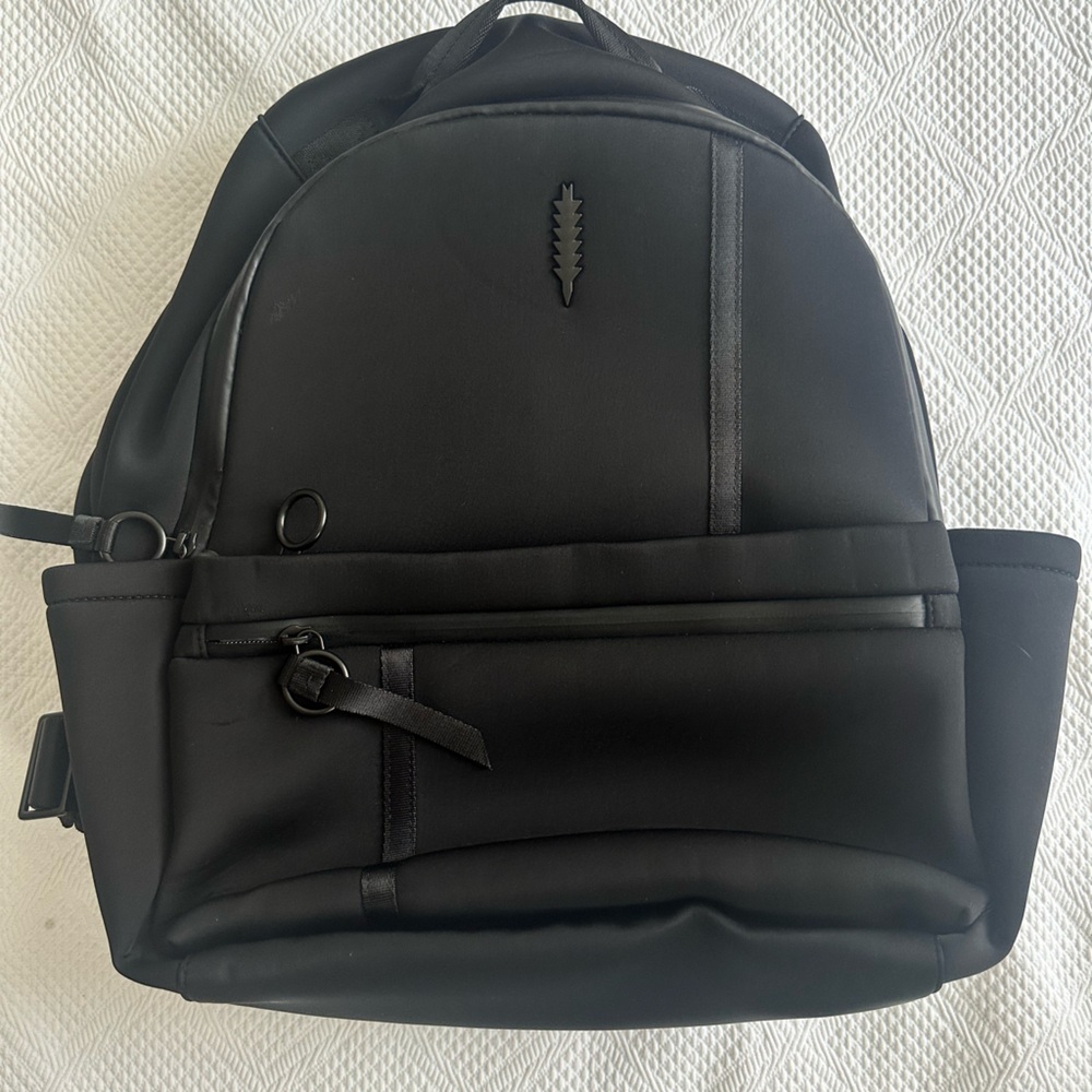 Thacker Neoprene backpack - Picture 4 of 5